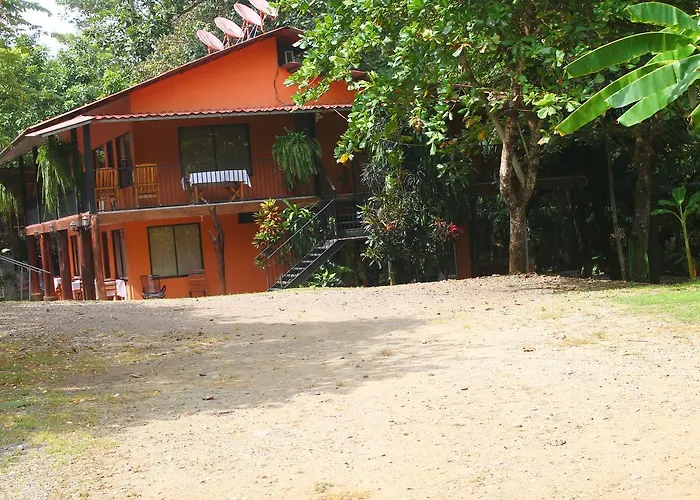 Cabinas Loma Clara Lodge